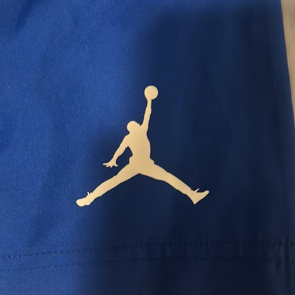 Michael Jordan shorts size men’s large. - Picture 3 of 4